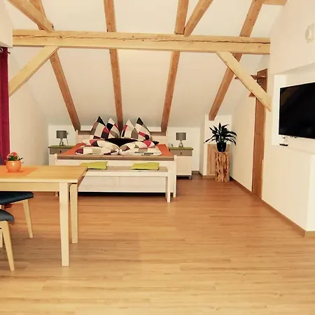 Stubenboeck * אכנקירש